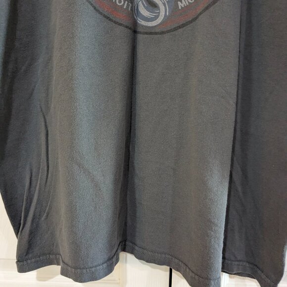 GM Chevrolet Detroit Michigan Men's XL Graphic T-Shirt, Gray, 100% Cotton - Picture 5 of 11